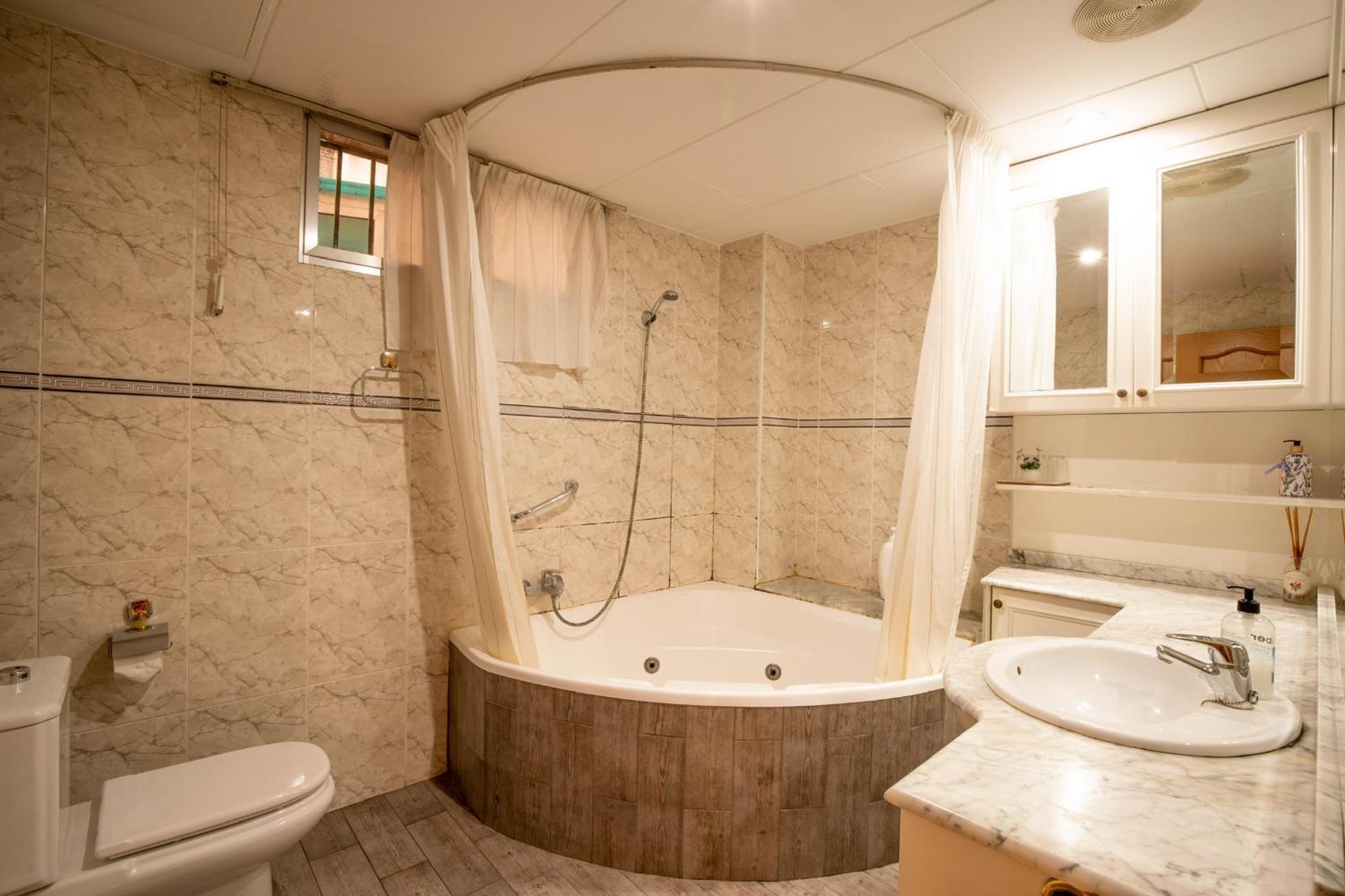 La Casa De Lili Acerca De Palacio De Musica Appartement *